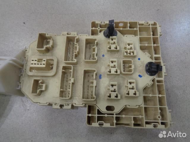 Блок предохранителей салонный Suzuki SX4 2006-2013