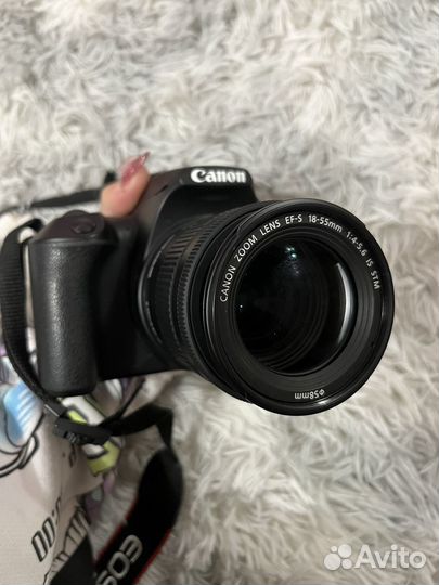 Зеркальный фотоапарат canon Canon EOS 250D