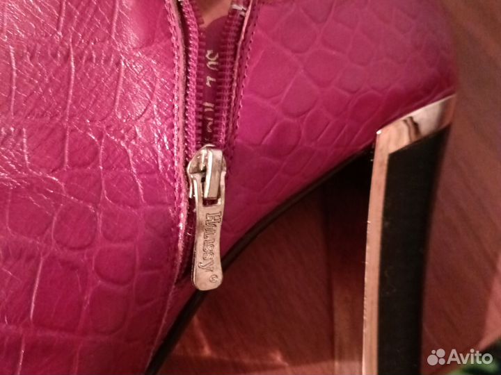 Женские кожаные ботильоны 39/40