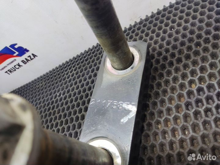 Серьга передней рессоры