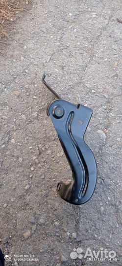 Кронштейн интеркулера