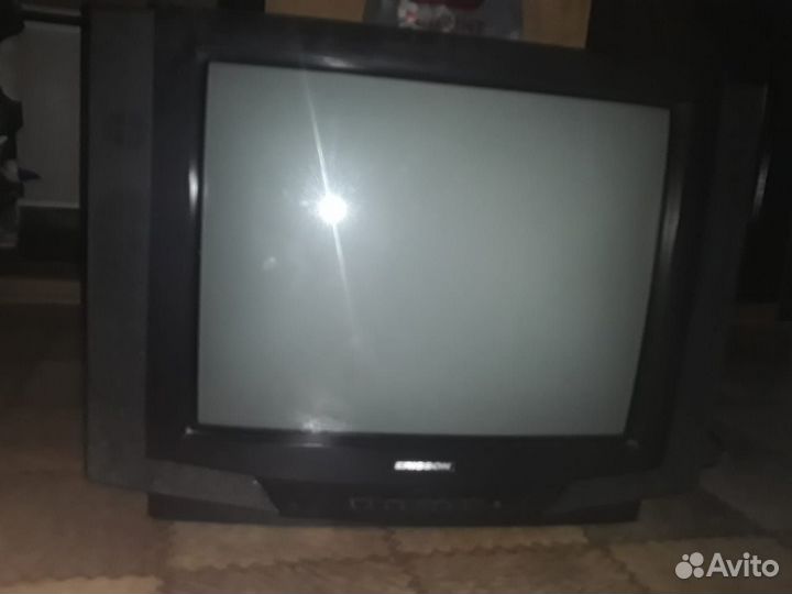 Телевизор на запчасти