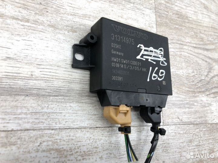 Блок управления парктроником Volvo V60 универсал