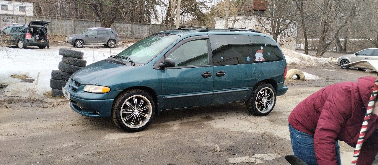 Dodge Caravan: фото владельца
