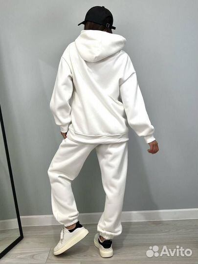 Спортивный костюм женский теплый