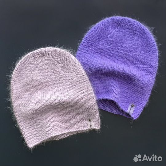 Вязаная женская шапка бини из пуха норки