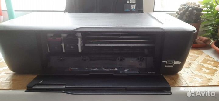 Принтер HP deskjet 1000