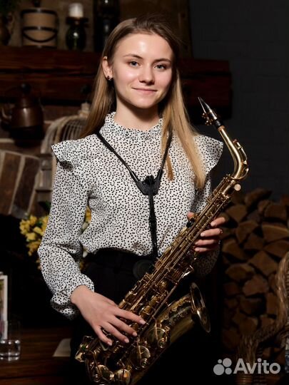 Саксофонист на мероприятие