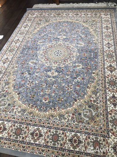 Ковер 2 на 3 б/у