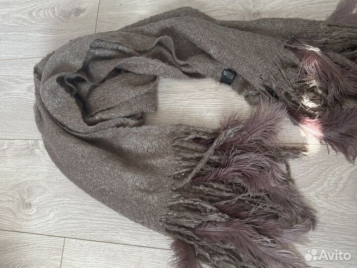 Шерстяной шарф, шаль,со страусиными перьями