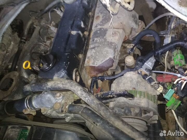 Ниссан Атлас по запчастям