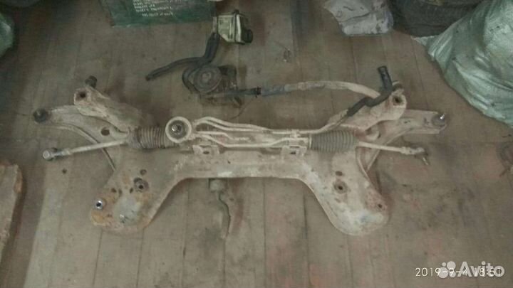 Подрамник Hyundai lantra j2, rd2, avanta