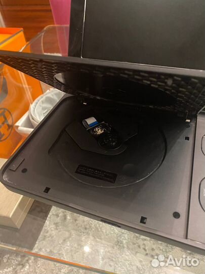 Портативный видеопроигрыватель lg