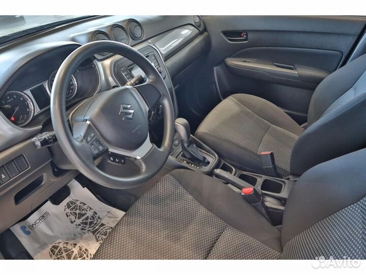 Suzuki Vitara 1.6 AT, 2016, 176 415 км