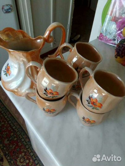 Сервизы столовые, тарелки, миски, блюдо