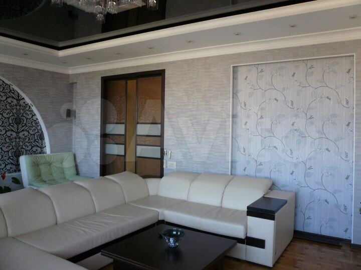 3-к. квартира, 100 м², 4/5 эт.