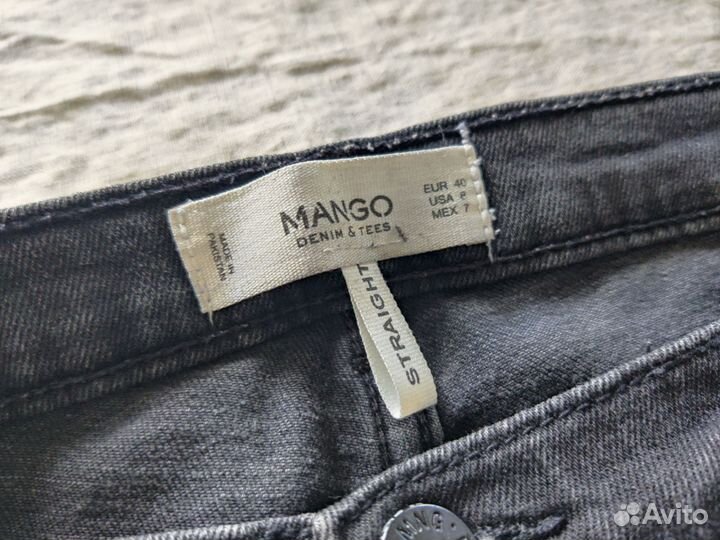 Джинсы mango