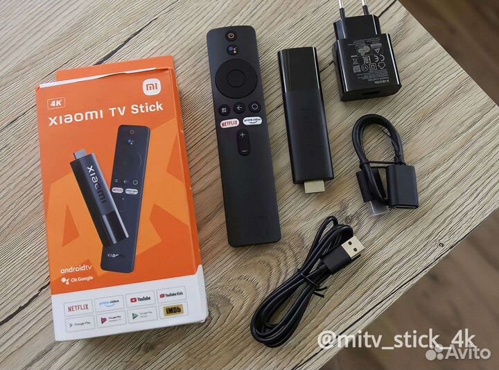 Приставка Xiaomi Mi TV stick 4K + 200 каналов