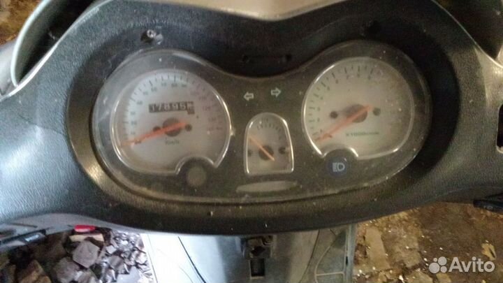 Скутер 150 кубов