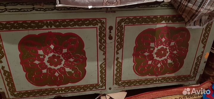 Сундук деревянный старинный