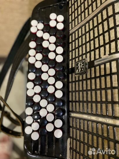 Баян Дебют 5 рядный 1981 г