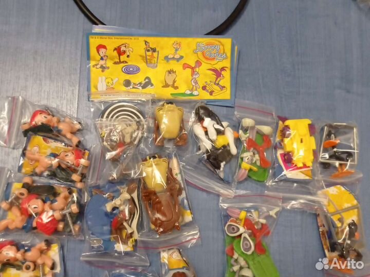 Looney tunes Kinder 2011 все допы