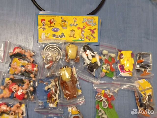 Looney tunes Kinder 2011 все допы