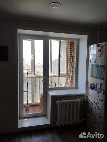 Дверь пластиковая на балкон