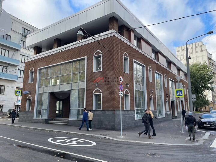 Сдам торговое помещение, 207 м²