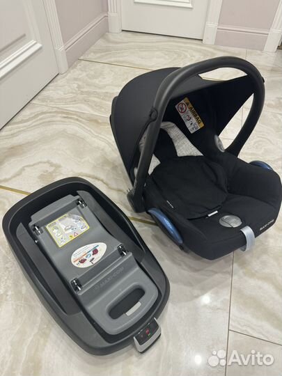 Автолюлька Maxi-Cosi CabrioFix с базой FamilyFix
