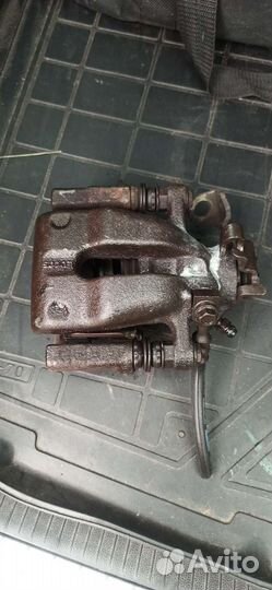 Суппорт тормозной задний правый opel astra h 1.8