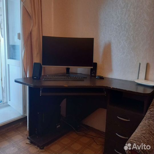 Компьютерный стол бу