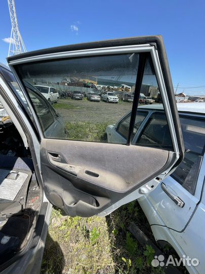 Дверь тойота spacio