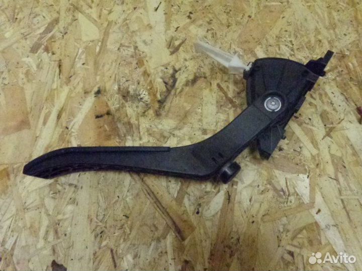 Педаль газа Volkswagen Touareg 7L BHK