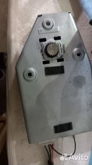 Мотор электропривода люка Ниссан Икс Трейл т31