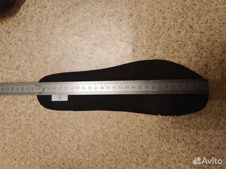 Лыжные ботинки salomon новые