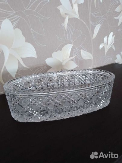 Большая хрустальная ваза