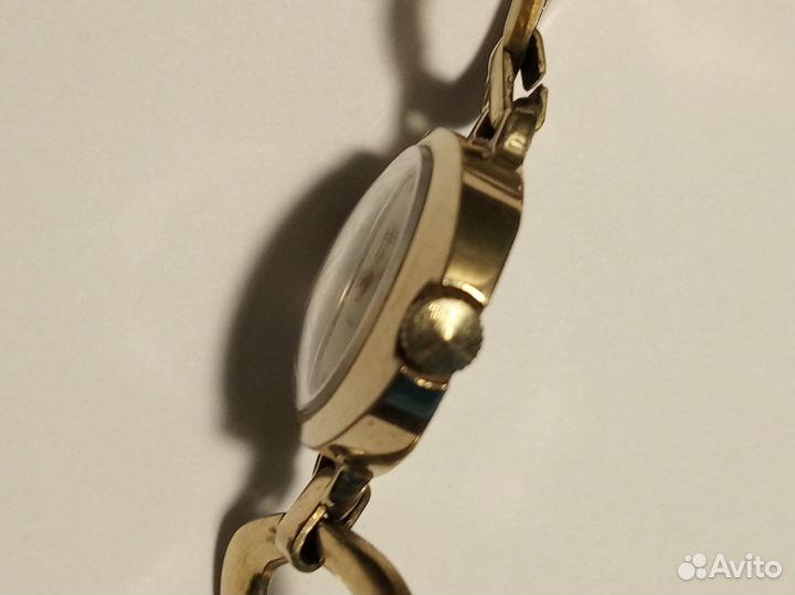 Часы женские механические 