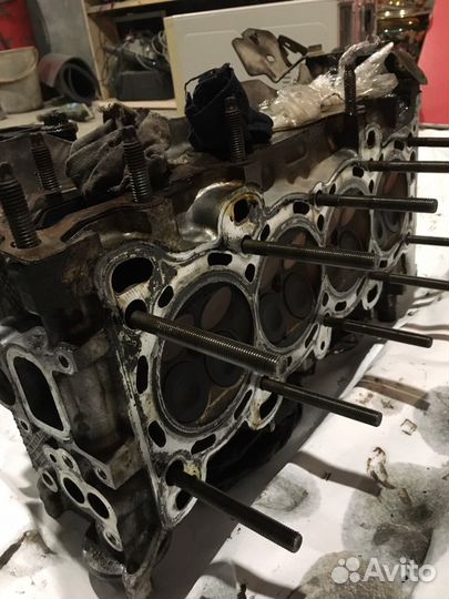 Головка блока цилиндров Mazda 3 2.0 2008