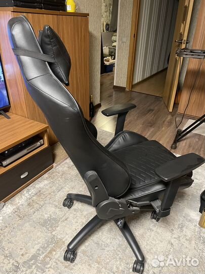 Компьютерное кресло