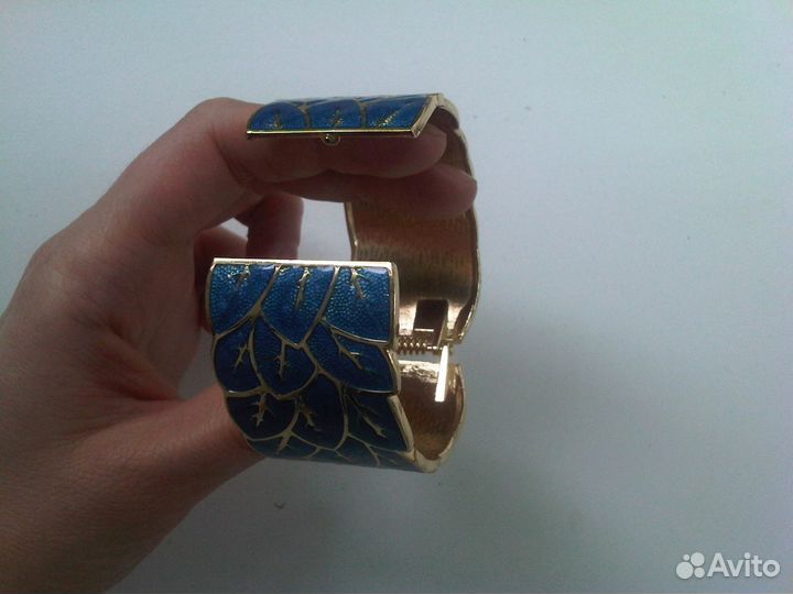 Браслет с эмалью