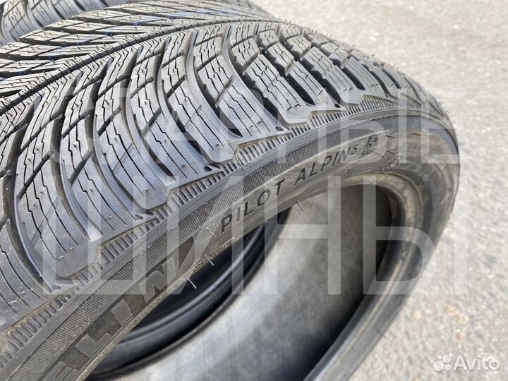 Michelin Pilot Alpin 5 SUV 285/45 R22 и 325/40 R22 114V