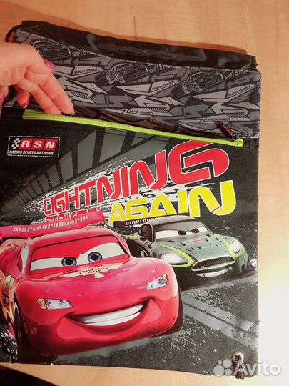 Школьный фартук и сумка-рюкзак для обуви