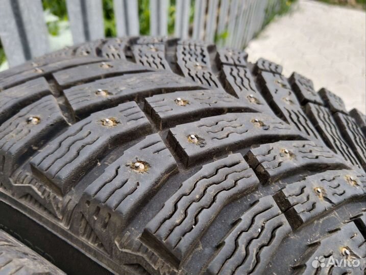 Michelin X-Ice North 4 205/60 R16 96T