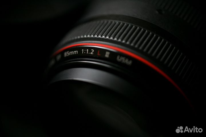 Canon EF 85 mm f 1.2 L II