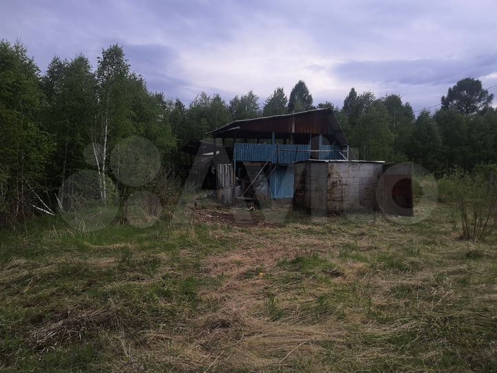 Дом 20 м² на участке 5 сот.