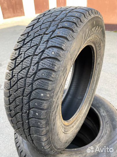 Viatti Bosco Nordico V-523 215/70 R16 100T