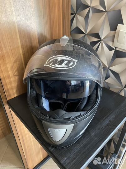 Шлем для мотоцикла черный