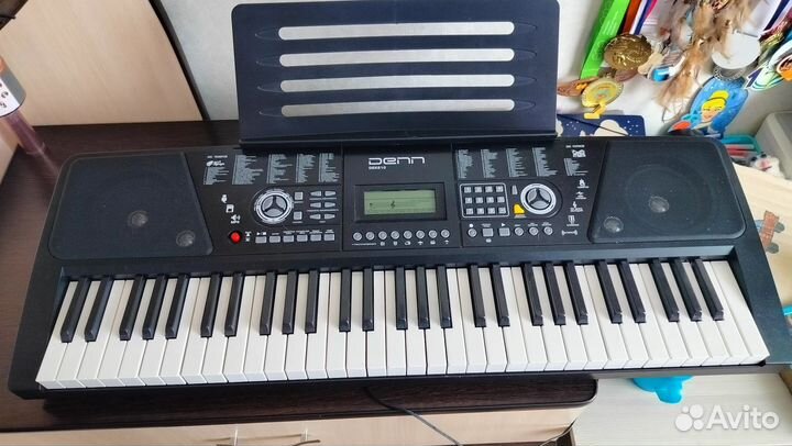 Синтезатор denn dek610