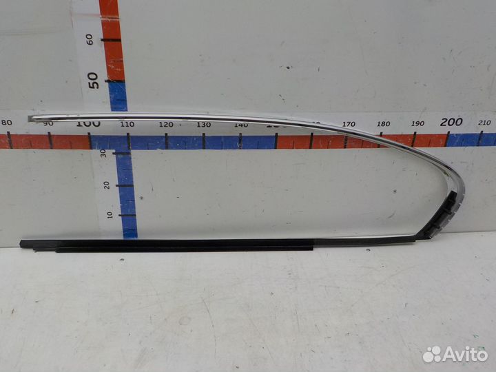 Б/У Б/У Накладка двери задней правой 51357437858